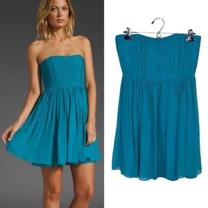 Alice & Olivia Mckell Strapless Pleated Dress K19